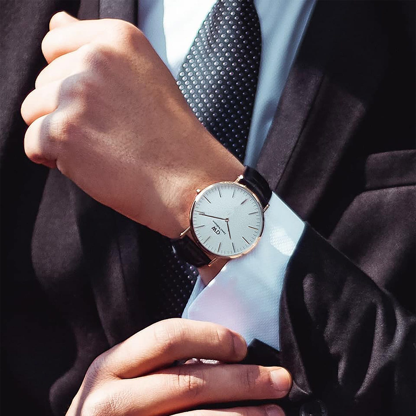 Đồng Hồ Daniel Wellington Nam Và Những Siêu Phẩm Không Thể Bỏ Lỡ